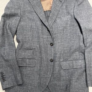 Brunello Cucinelli men’s blazer. Excellent condition.